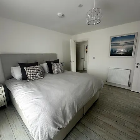 Apartment Stylish Beachfront Penthouse Perranporth